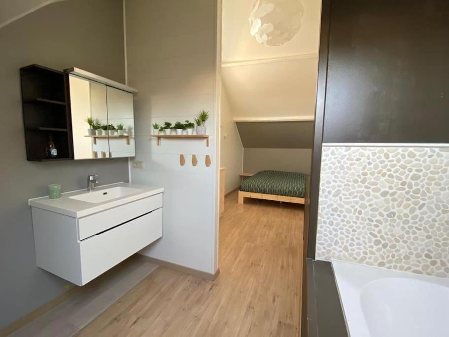 Cosy Beachhouse Within Walking Distance Of The Sea Villa De Haan Esterno foto